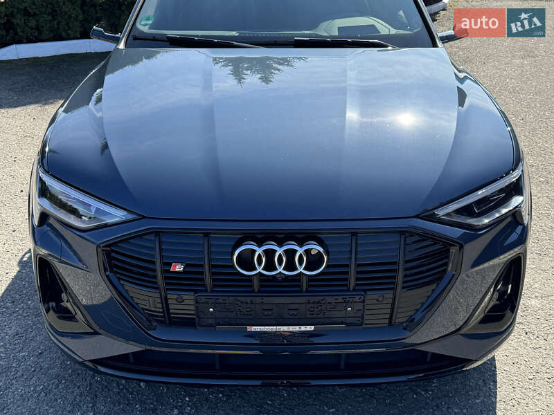 Позашляховик / Кросовер Audi e-tron S Sportback 2021 в Києві