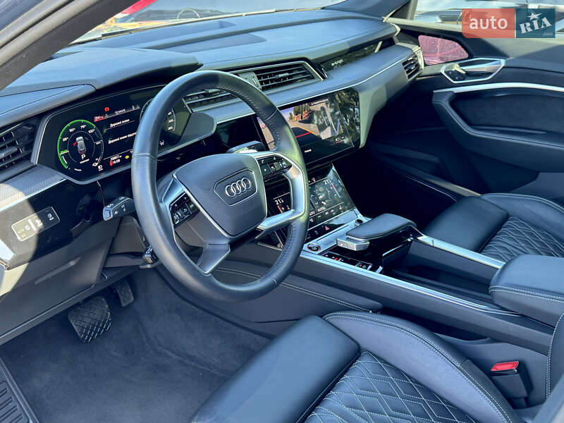 Позашляховик / Кросовер Audi e-tron S Sportback 2021 в Києві