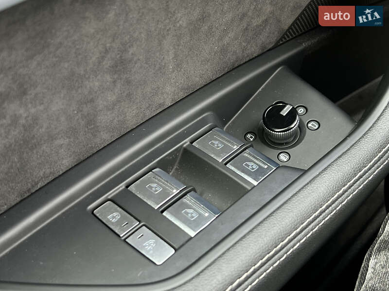 Позашляховик / Кросовер Audi e-tron S Sportback 2021 в Луцьку