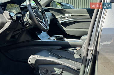 Внедорожник / Кроссовер Audi e-tron S Sportback 2022 в 