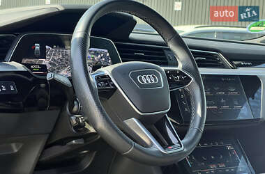 Внедорожник / Кроссовер Audi e-tron S Sportback 2022 в 