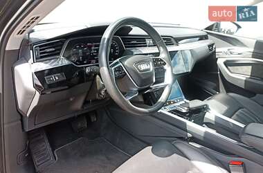 Внедорожник / Кроссовер Audi e-tron S Sportback 2020 в 