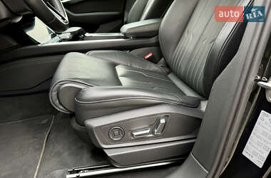 Позашляховик / Кросовер Audi e-tron S Sportback 2022 в 