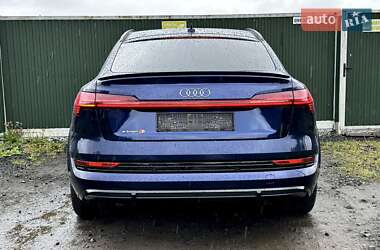 Позашляховик / Кросовер Audi e-tron S Sportback 2021 в 