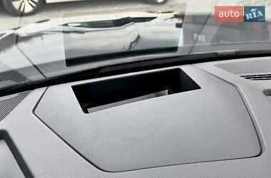 Позашляховик / Кросовер Audi e-tron S Sportback 2021 в 