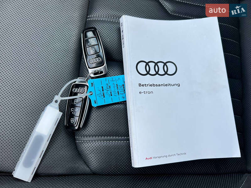Позашляховик / Кросовер Audi e-tron S Sportback 2021 в Луцьку