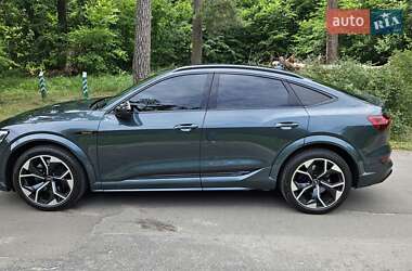 Позашляховик / Кросовер Audi e-tron S Sportback 2022 в 