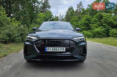 Позашляховик / Кросовер Audi e-tron S Sportback 2022 в 