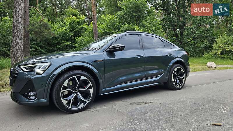 Внедорожник / Кроссовер Audi e-tron S Sportback 2022 в Киеве