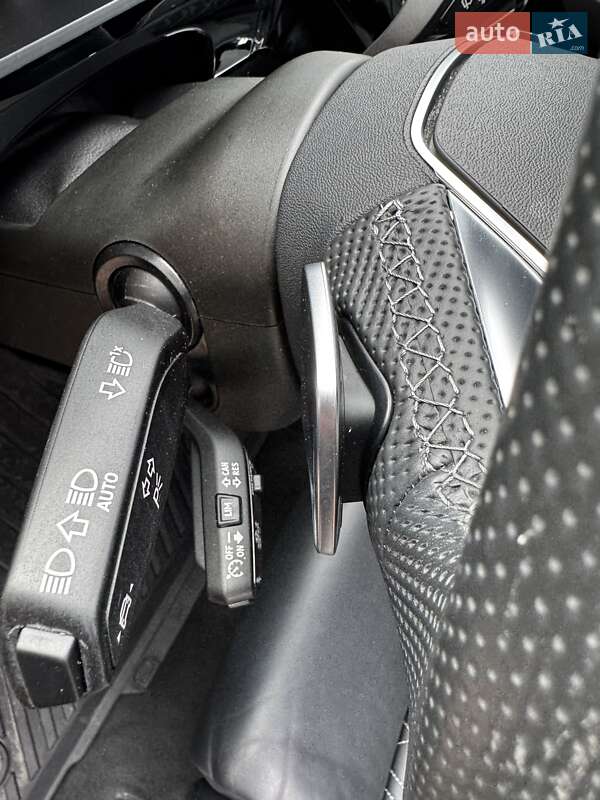 Позашляховик / Кросовер Audi e-tron S Sportback 2021 в Києві фото 27 Позашляховик / Кросовер Audi e-tron S Sportback 2021 в Києві