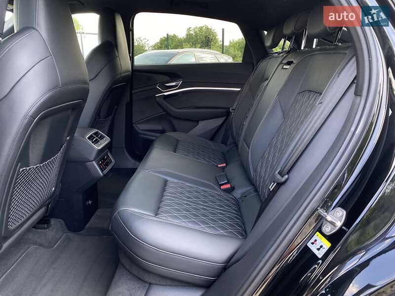 Внедорожник / Кроссовер Audi e-tron S Sportback 2022 в Львове