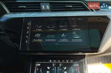Внедорожник / Кроссовер Audi e-tron S Sportback 2022 в 