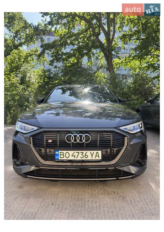 Внедорожник / Кроссовер Audi e-tron S Sportback 2022 в 