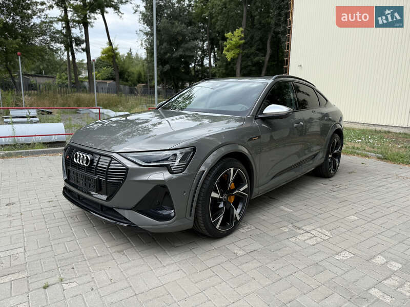 Внедорожник / Кроссовер Audi e-tron S Sportback 2022 в 