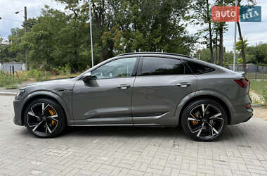 Внедорожник / Кроссовер Audi e-tron S Sportback 2022 в 