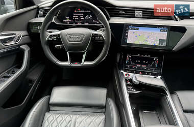 Внедорожник / Кроссовер Audi e-tron S Sportback 2022 в 