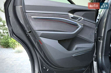Внедорожник / Кроссовер Audi e-tron S Sportback 2022 в 