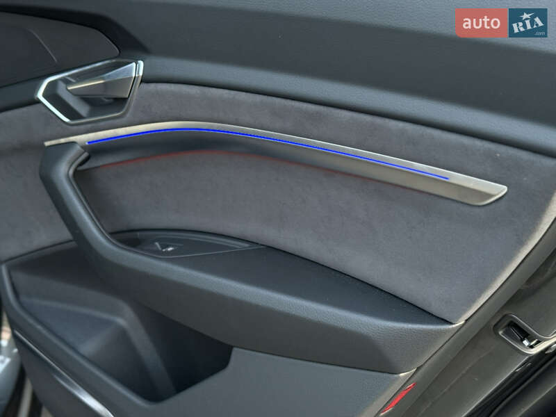 Внедорожник / Кроссовер Audi e-tron S Sportback 2022 в Луцке