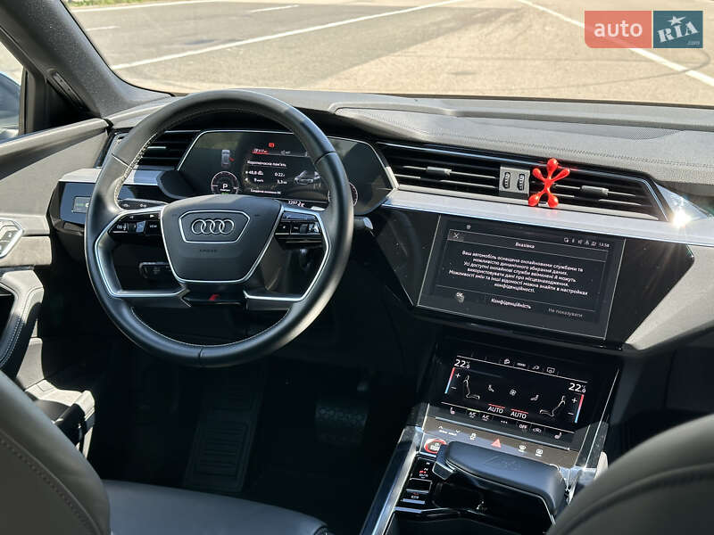 Позашляховик / Кросовер Audi e-tron S Sportback 2020 в Ковелі