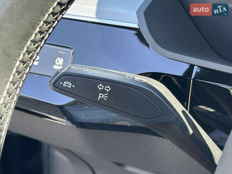 Позашляховик / Кросовер Audi e-tron S Sportback 2020 в Ковелі