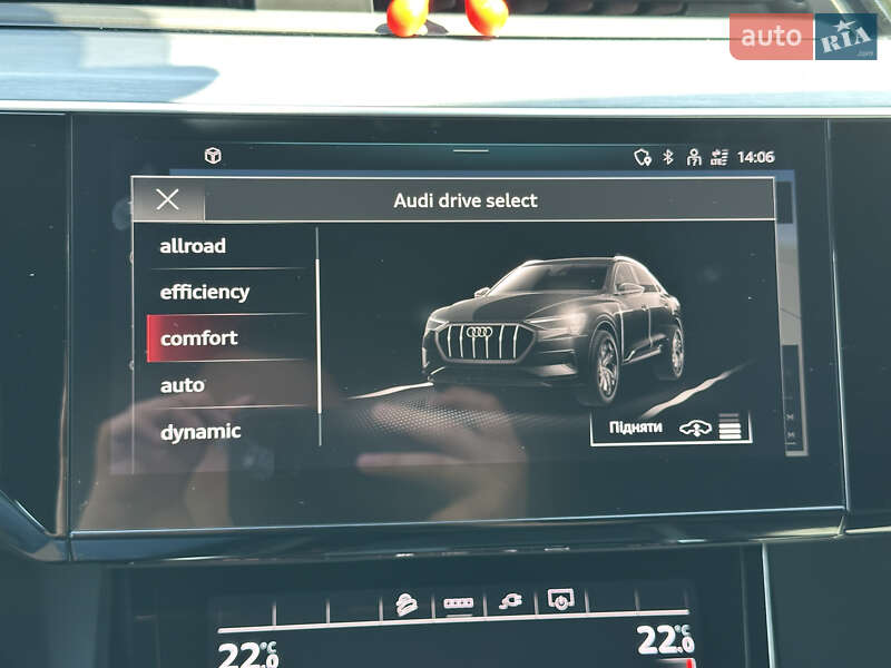 Позашляховик / Кросовер Audi e-tron S Sportback 2020 в Ковелі