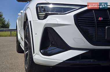 Внедорожник / Кроссовер Audi e-tron S Sportback 2021 в 