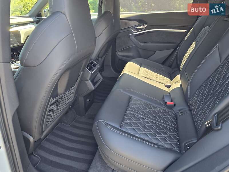 Позашляховик / Кросовер Audi e-tron S Sportback 2021 в Ковелі фото 60 Позашляховик / Кросовер Audi e-tron S Sportback 2021 в Ковелі