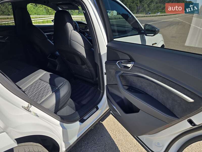 Позашляховик / Кросовер Audi e-tron S Sportback 2021 в Ковелі фото 62 Позашляховик / Кросовер Audi e-tron S Sportback 2021 в Ковелі