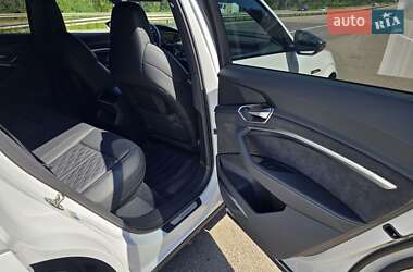 Внедорожник / Кроссовер Audi e-tron S Sportback 2021 в 