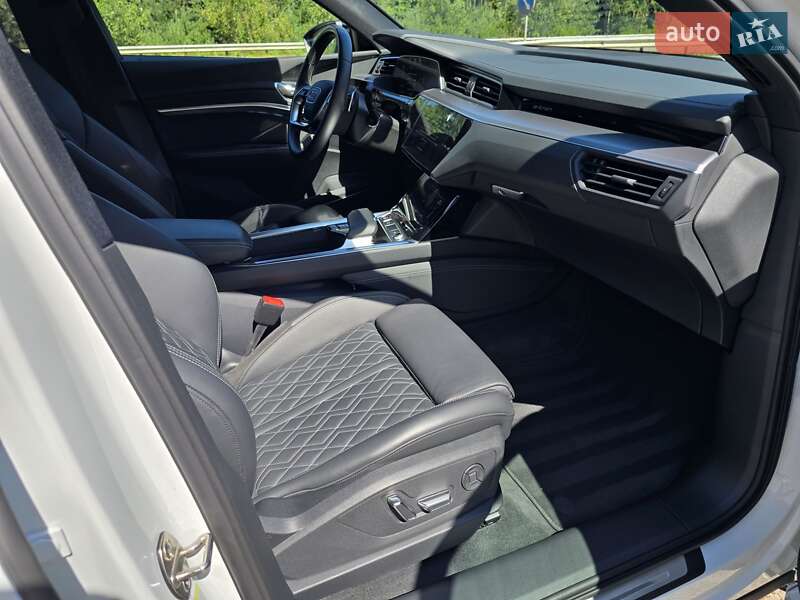 Позашляховик / Кросовер Audi e-tron S Sportback 2021 в Ковелі фото 70 Позашляховик / Кросовер Audi e-tron S Sportback 2021 в Ковелі