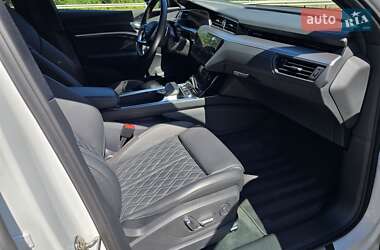 Внедорожник / Кроссовер Audi e-tron S Sportback 2021 в 
