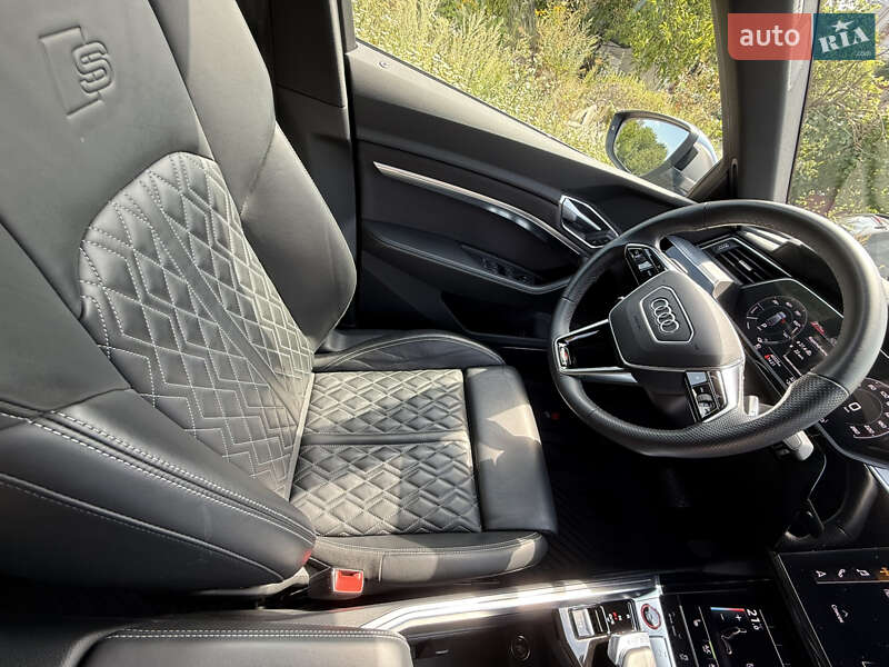 Внедорожник / Кроссовер Audi e-tron S Sportback 2022 в Львове