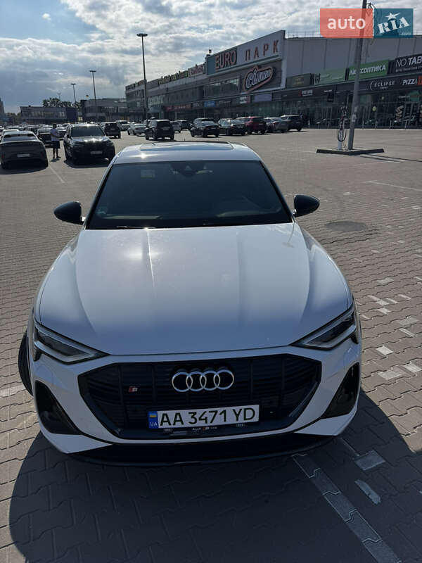 Позашляховик / Кросовер Audi e-tron S Sportback 2021 в Києві фото 3 Позашляховик / Кросовер Audi e-tron S Sportback 2021 в Києві