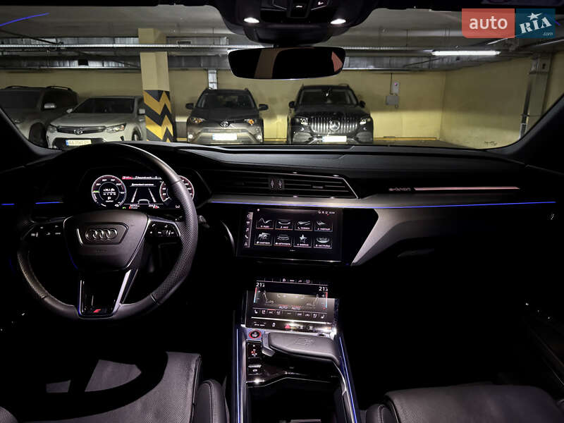 Позашляховик / Кросовер Audi e-tron S Sportback 2022 в Києві