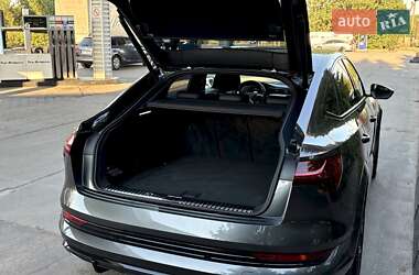 Внедорожник / Кроссовер Audi e-tron S Sportback 2022 в 