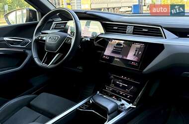 Внедорожник / Кроссовер Audi e-tron S Sportback 2022 в 