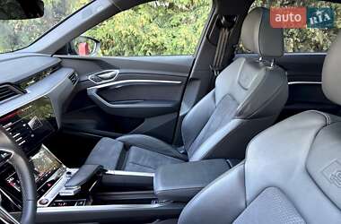 Внедорожник / Кроссовер Audi e-tron S Sportback 2022 в 
