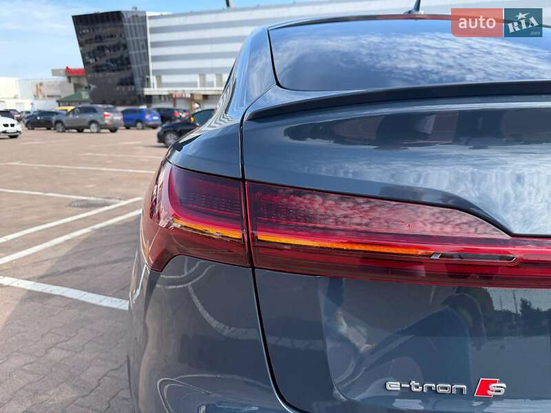 Внедорожник / Кроссовер Audi e-tron S Sportback 2023 в Житомире