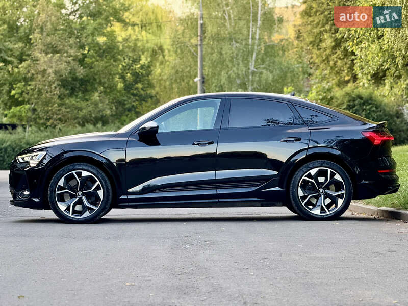 Позашляховик / Кросовер Audi e-tron S Sportback 2021 в Тернополі фото 13 Позашляховик / Кросовер Audi e-tron S Sportback 2021 в Тернополі