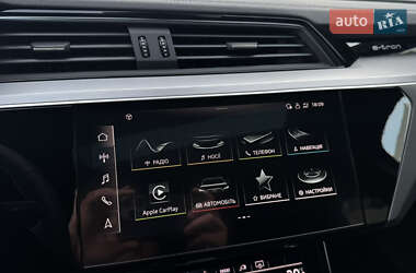 Внедорожник / Кроссовер Audi e-tron S Sportback 2021 в 