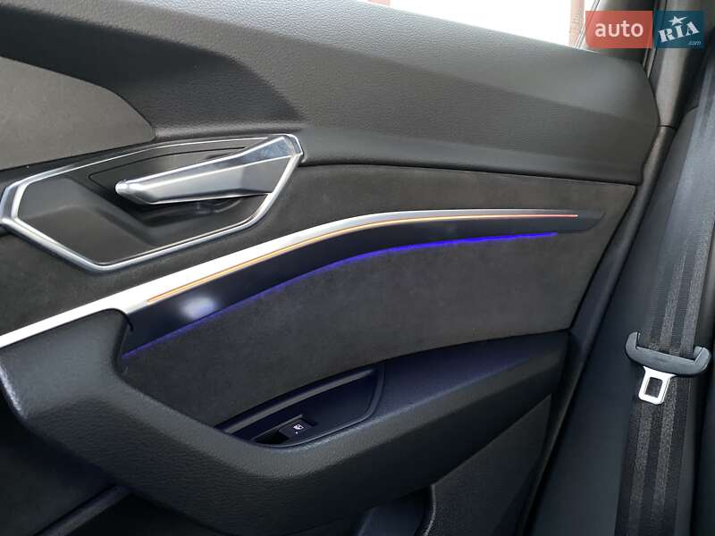 Позашляховик / Кросовер Audi e-tron S Sportback 2023 в Львові фото 95 Позашляховик / Кросовер Audi e-tron S Sportback 2023 в Львові