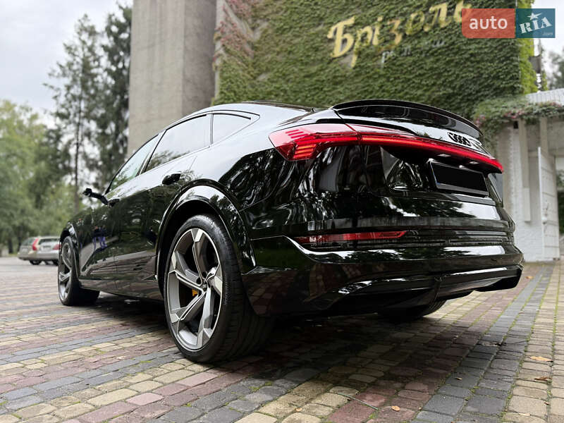 Внедорожник / Кроссовер Audi e-tron S Sportback 2022 в Черновцах