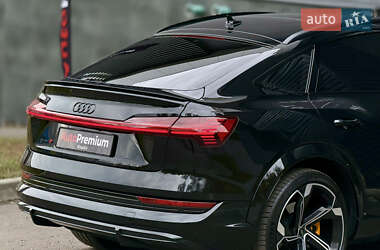 Внедорожник / Кроссовер Audi e-tron S Sportback 2023 в 