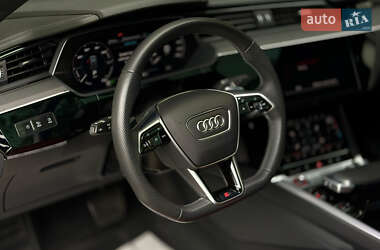 Внедорожник / Кроссовер Audi e-tron S Sportback 2023 в 