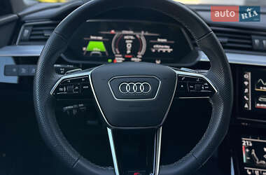 Внедорожник / Кроссовер Audi e-tron S Sportback 2022 в 