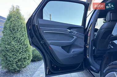 Внедорожник / Кроссовер Audi e-tron S Sportback 2022 в 