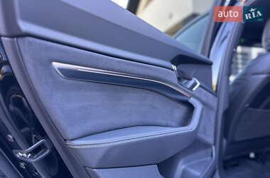 Внедорожник / Кроссовер Audi e-tron S Sportback 2022 в 