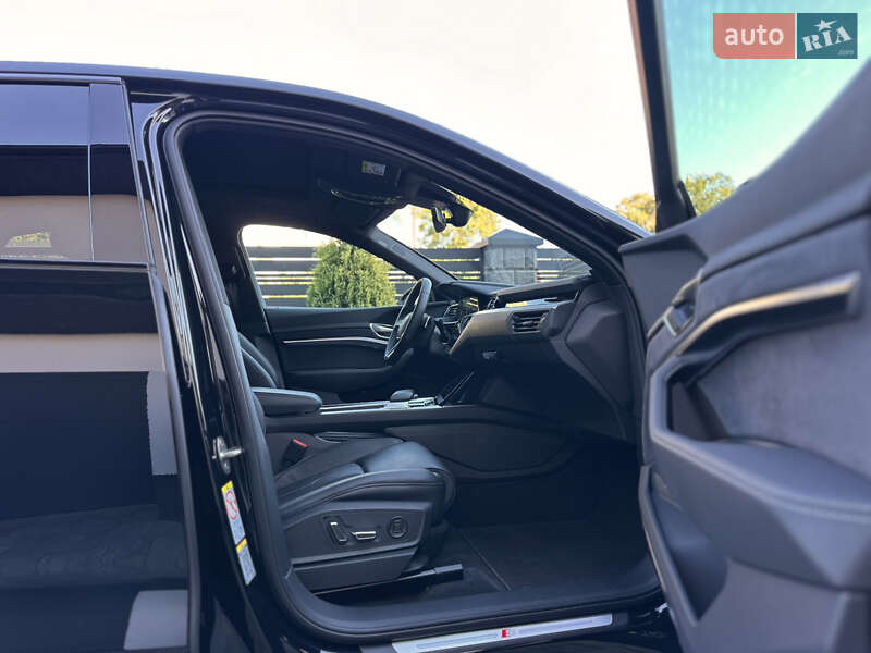 Позашляховик / Кросовер Audi e-tron S Sportback 2022 в Луцьку фото 93 Позашляховик / Кросовер Audi e-tron S Sportback 2022 в Луцьку