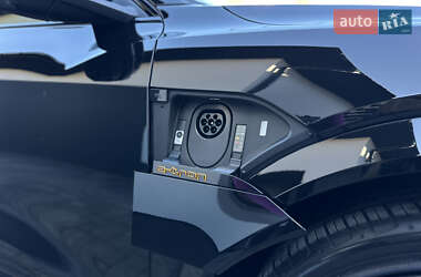 Внедорожник / Кроссовер Audi e-tron S Sportback 2022 в 