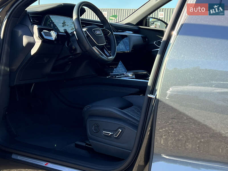 Позашляховик / Кросовер Audi e-tron S Sportback 2022 в Луцьку